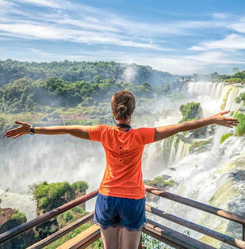 Tourists visiting Iguazu Falls | Machupicchu Peru Trip